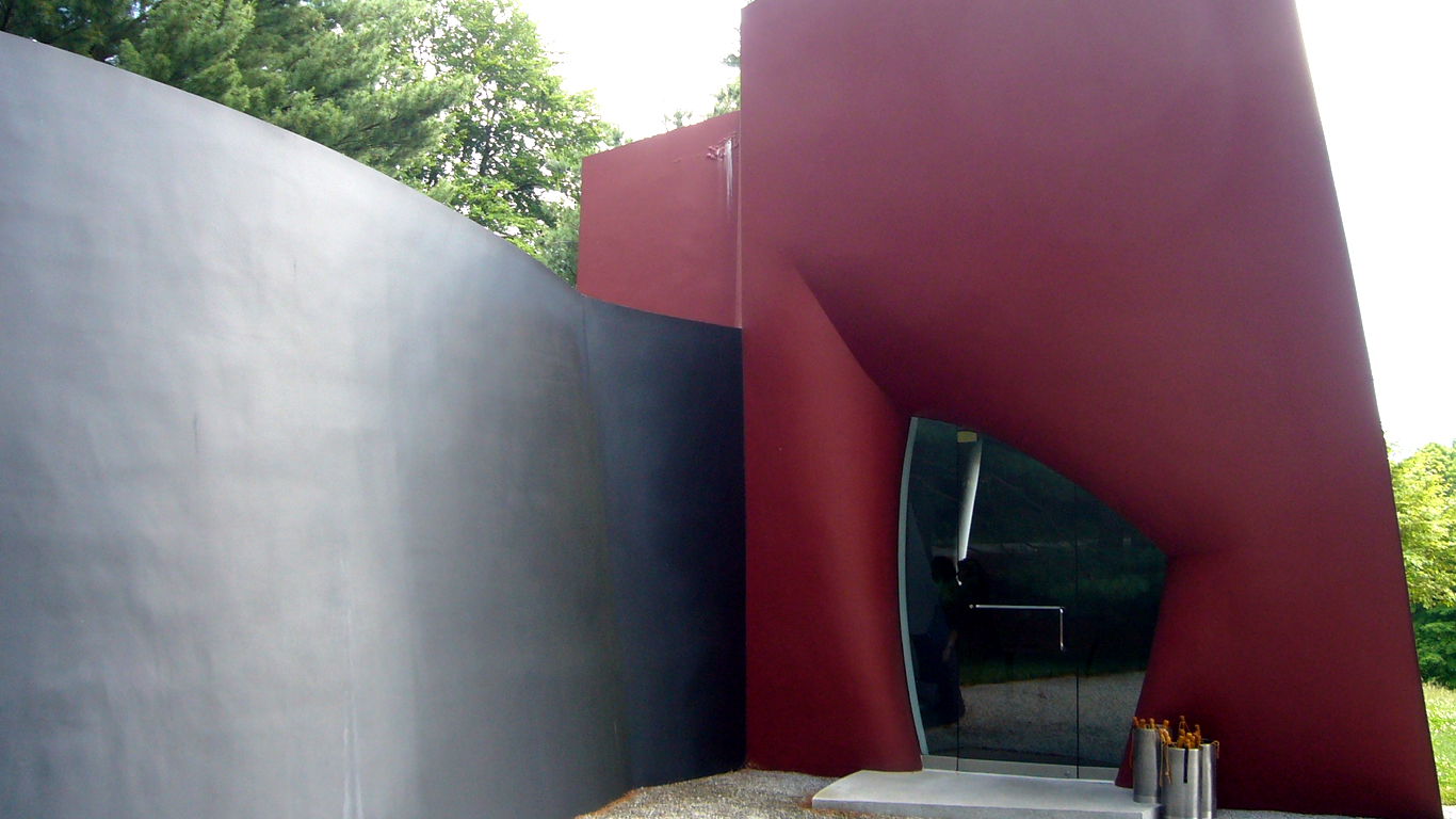 Detail Da Monsta Philip Johnson